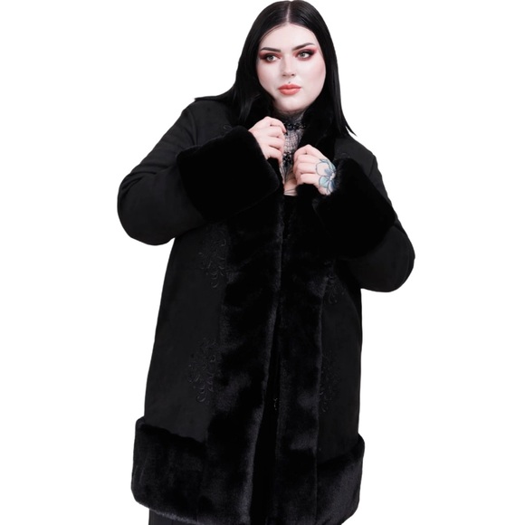 Plus Size Killstar Bloodthrorn Faux Fir Trimmed Coat With Pockets Pockets 18 - Picture 1 of 9